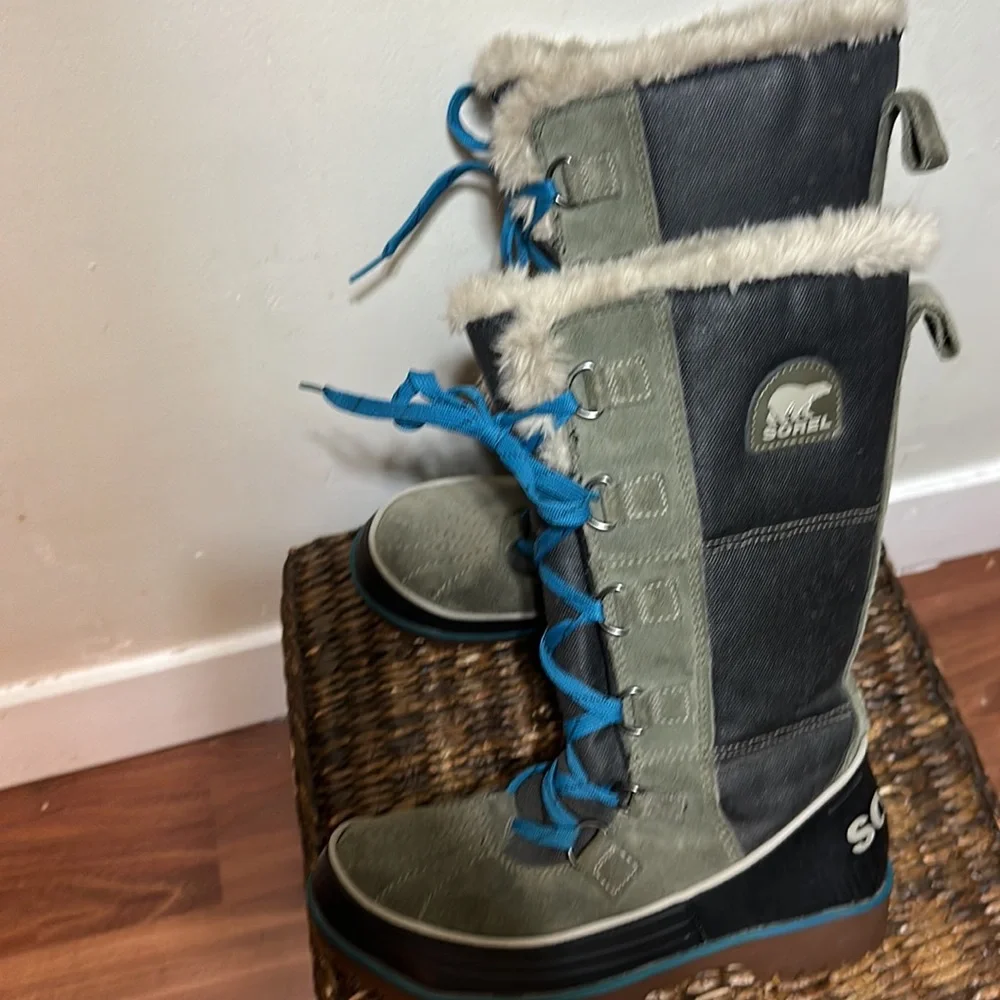 SOREL Suede Tivoli II Hiking Boots - Picture 6 of 10